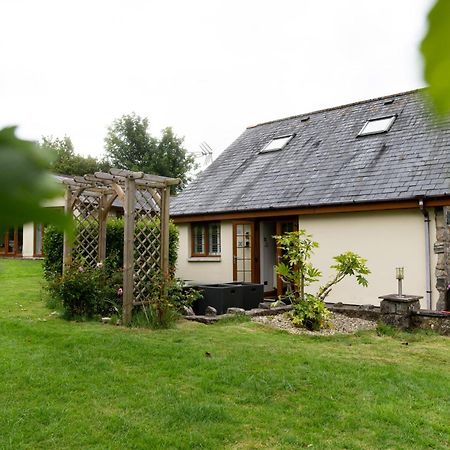 Hotel The Anchorage & The Tackleshed Llancarfan Exterior foto