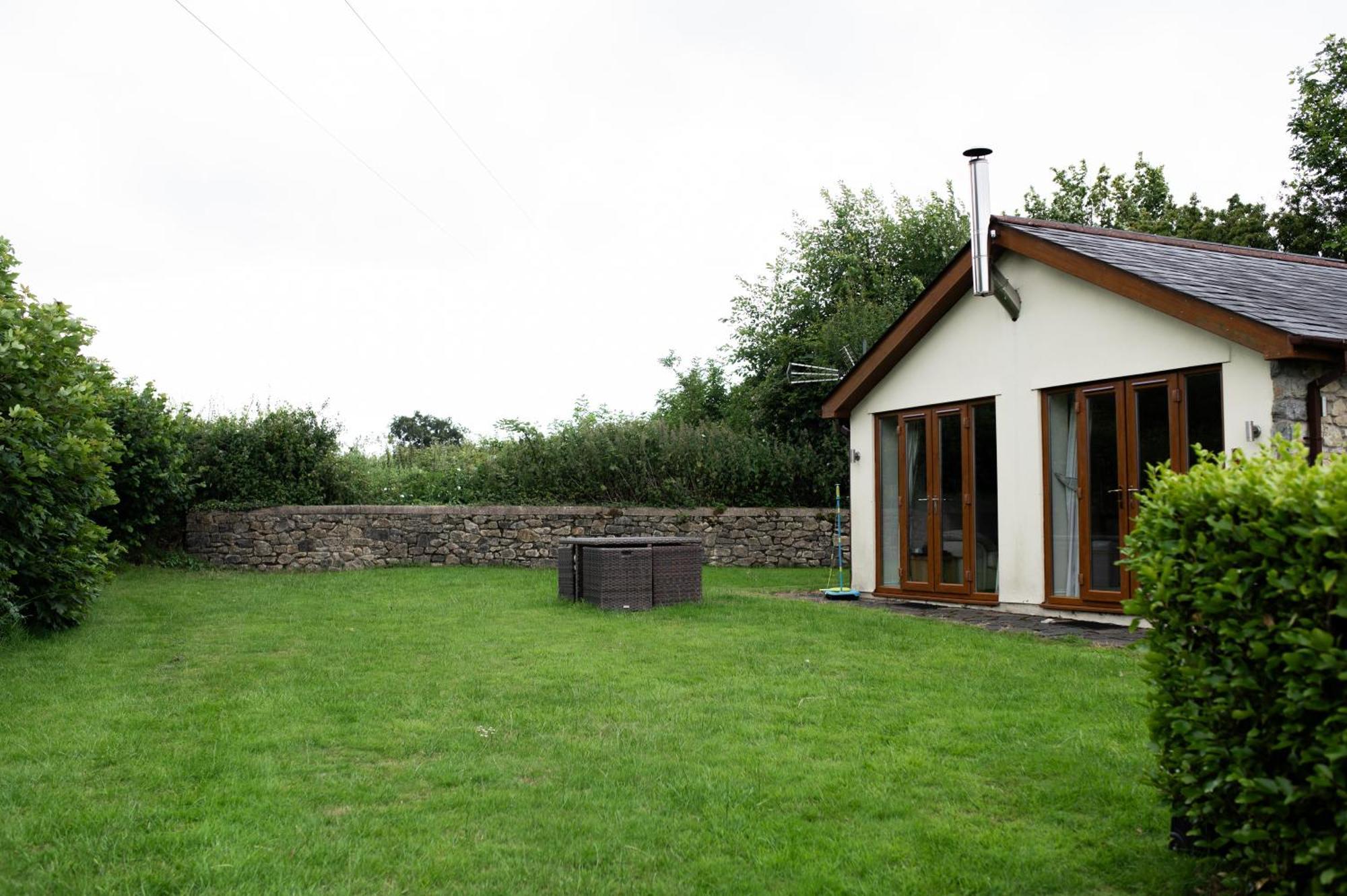 Hotel The Anchorage & The Tackleshed Llancarfan Exterior foto