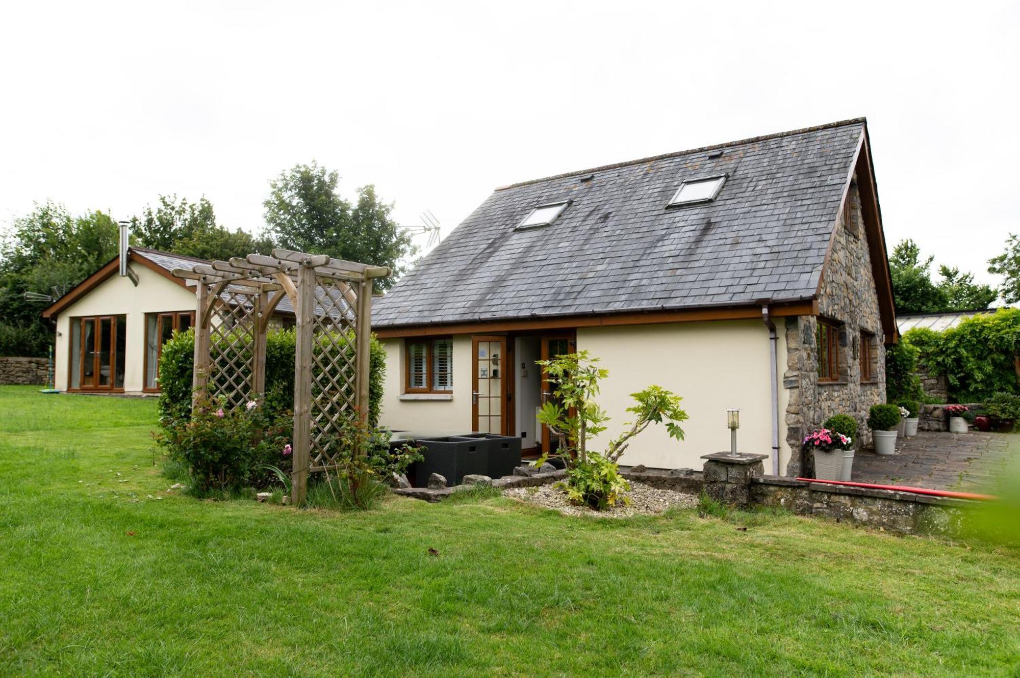 Hotel The Anchorage & The Tackleshed Llancarfan Exterior foto